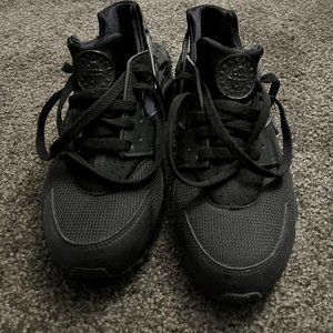 Nike Air Huarache Run (Triple Black)